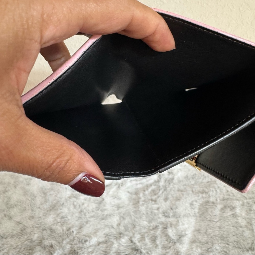 Louis Vuitton Capucines Compact Wallet - Black with Ballerina Pink Edging P0303 - Picture 11 of 17